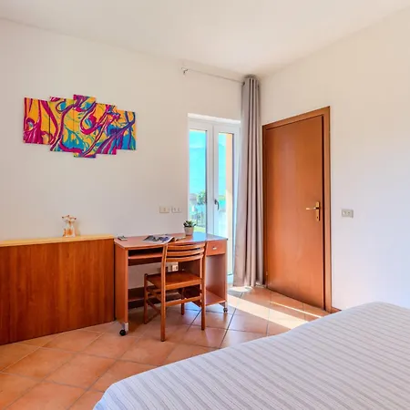 Letizia By Interhome * 게라 라리오